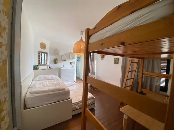 Chambre avec lit mezzanine