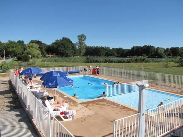 Piscine à proximité