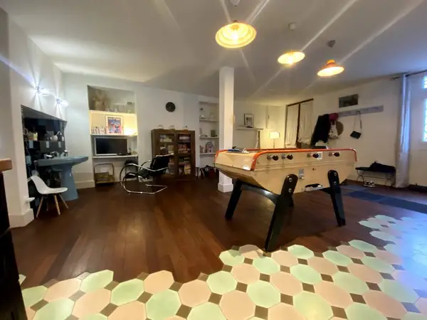 Grande salle de jeux