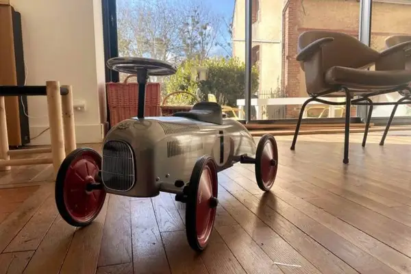 Voiture vintage pour enfants